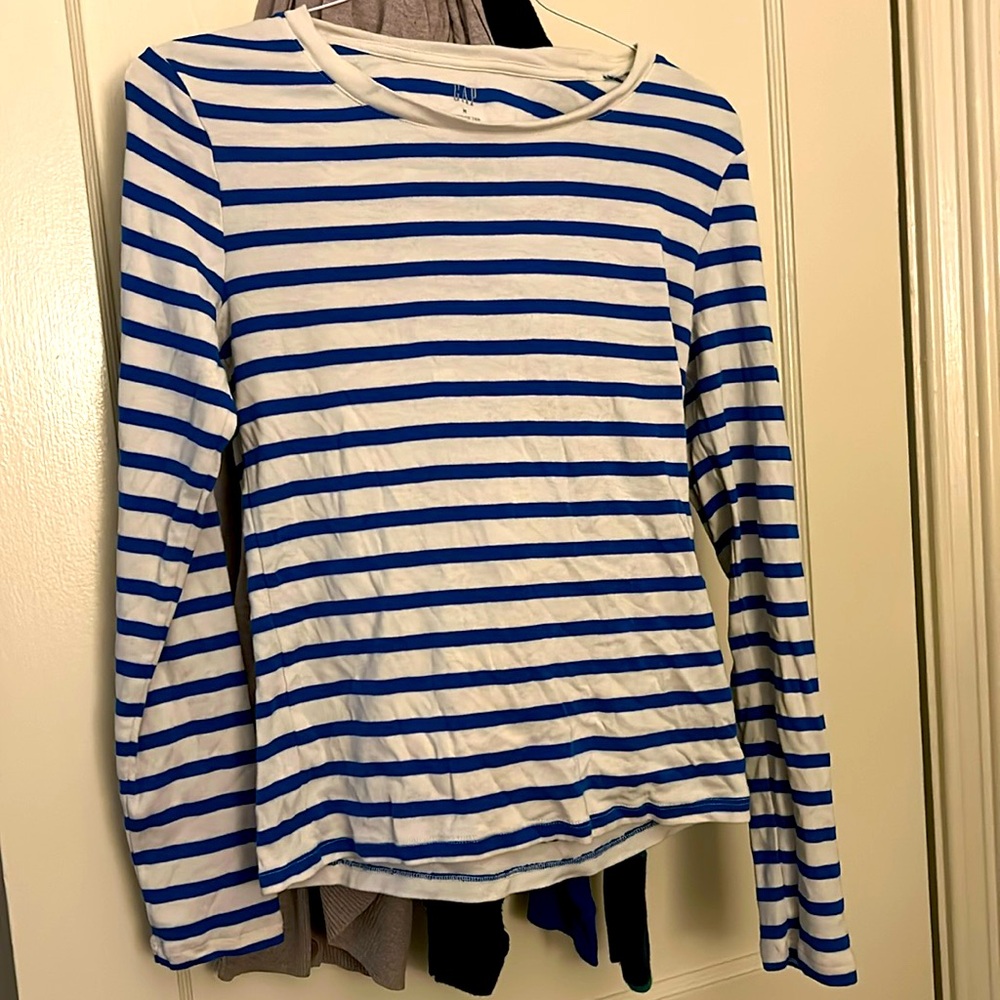 Blue and white long sleeve Gap shirt medium